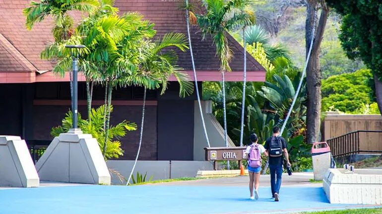 IIE Hawaii のハワイ大学KCCトランスファー